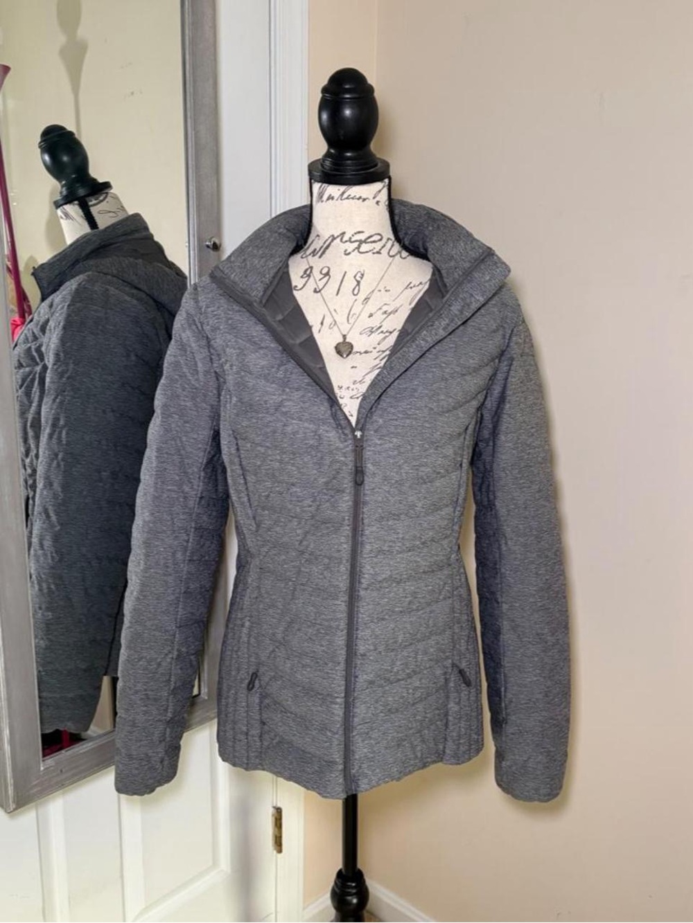 Heatkeep heathered grey puffer jacket with hood